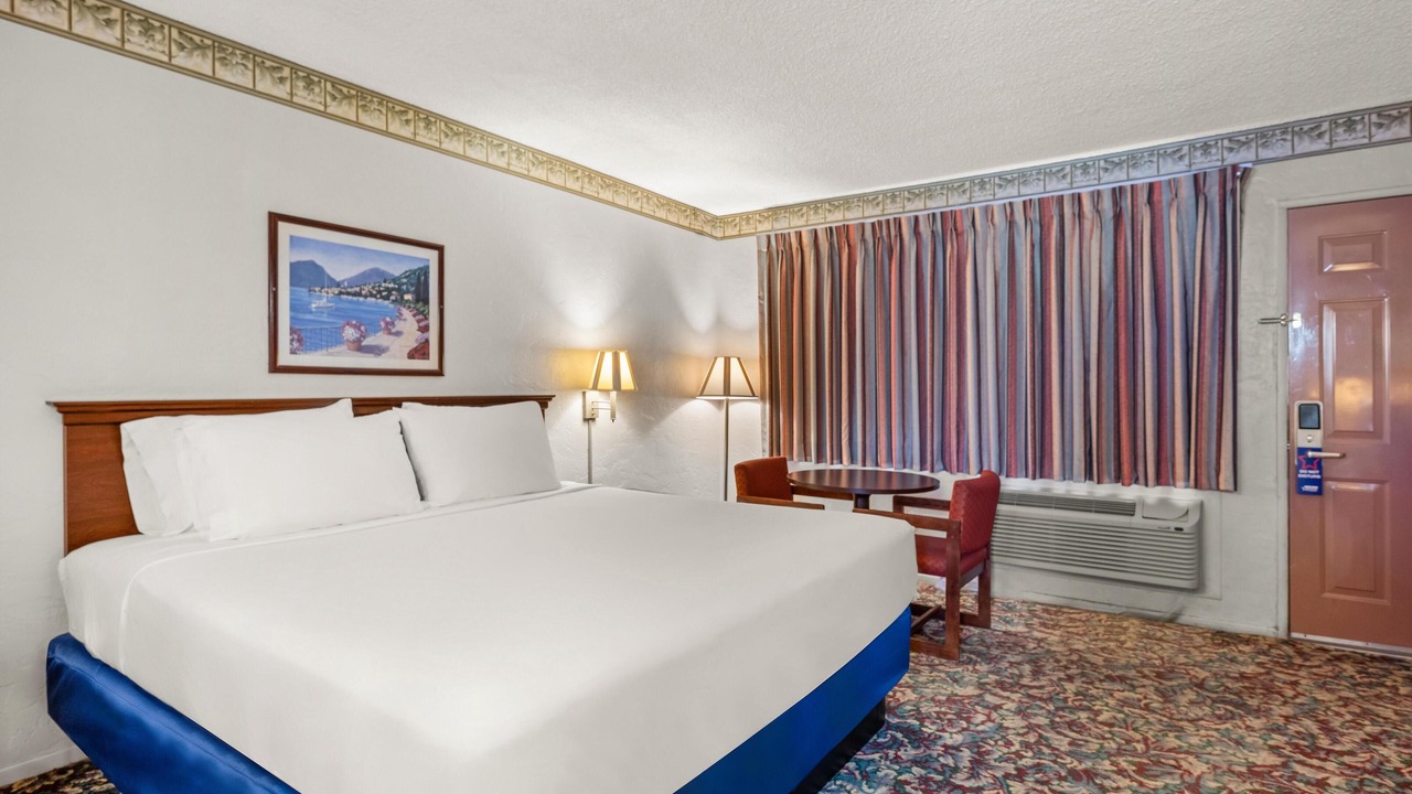 Photo of Bedroom in Pecos