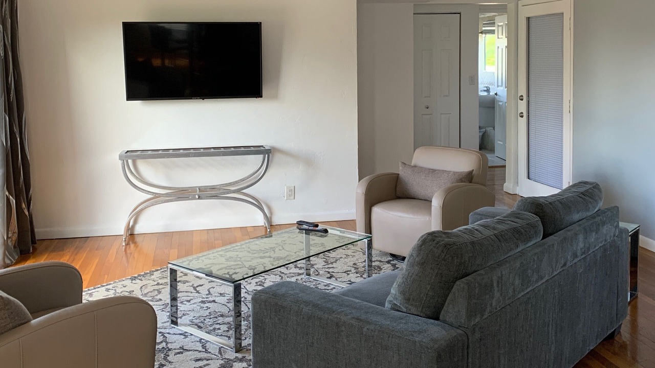 Photo of Livingroom in Wilton Manors