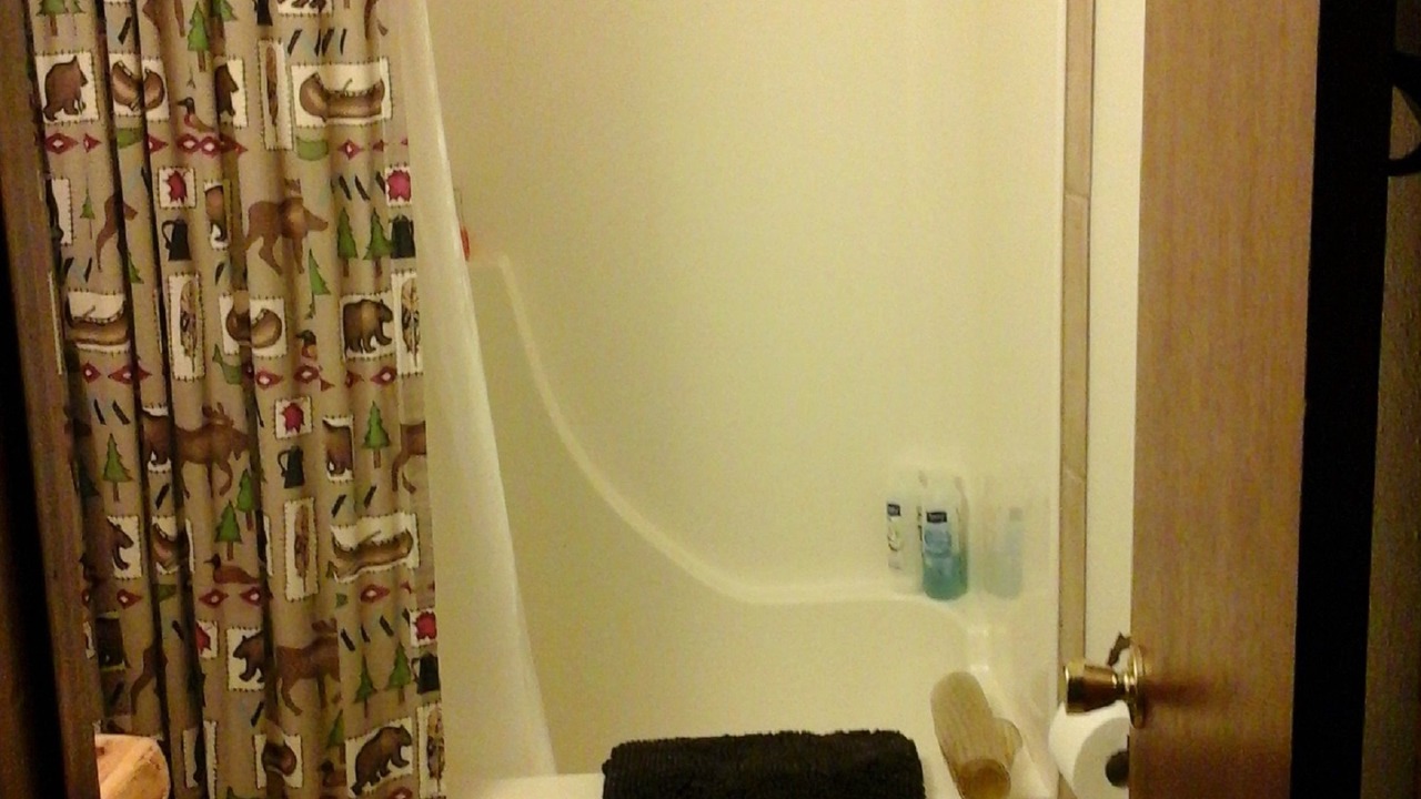 Photo of Bathroom in Garfield