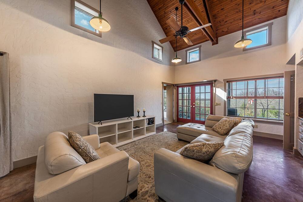 Photo of Livingroom in Westminster