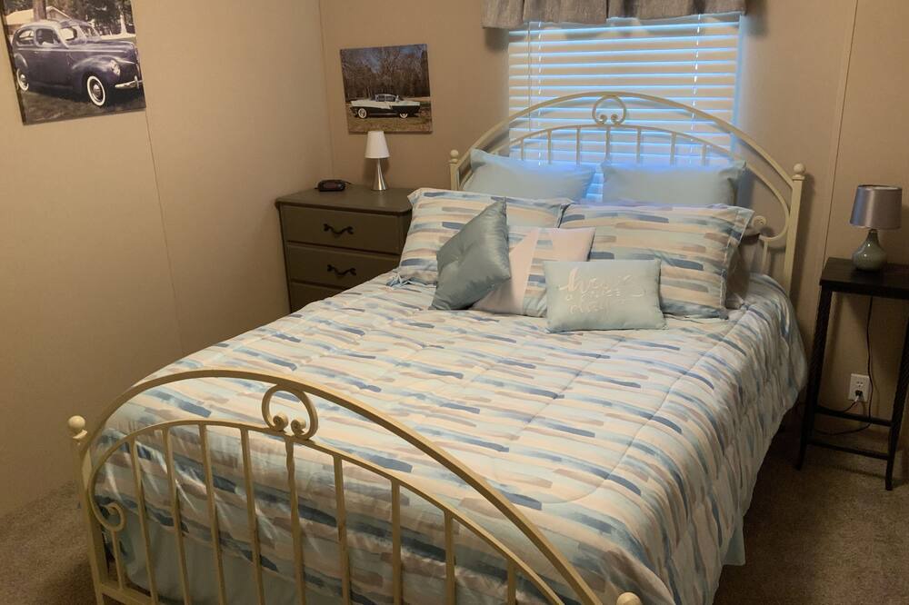 Photo of Bedroom in Pelican