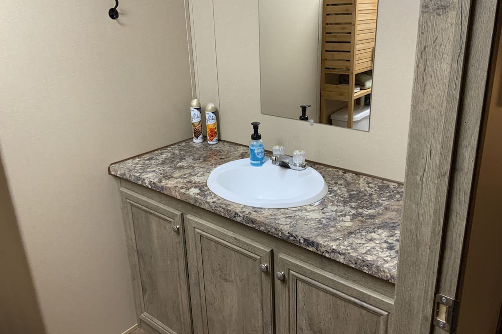 Photo of Bathroom in Pelican