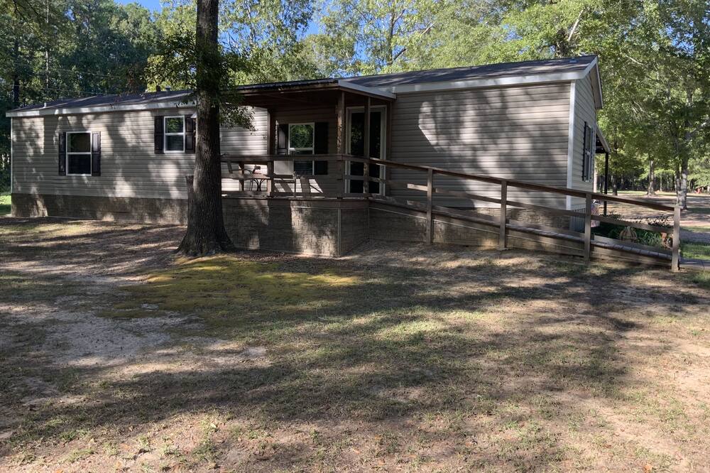Photo of Outdoor in Pelican