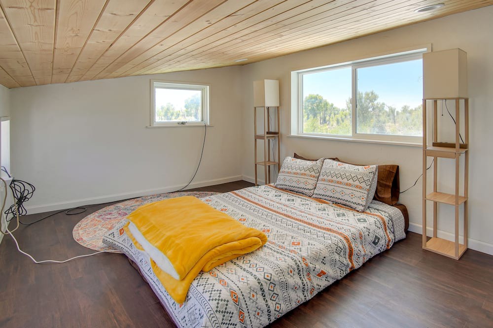 Photo of Bedroom in Crestone