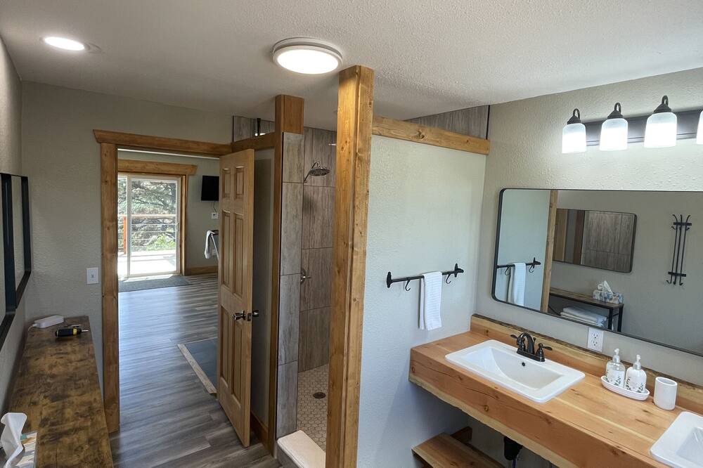 Photo of Bathroom in Beulah