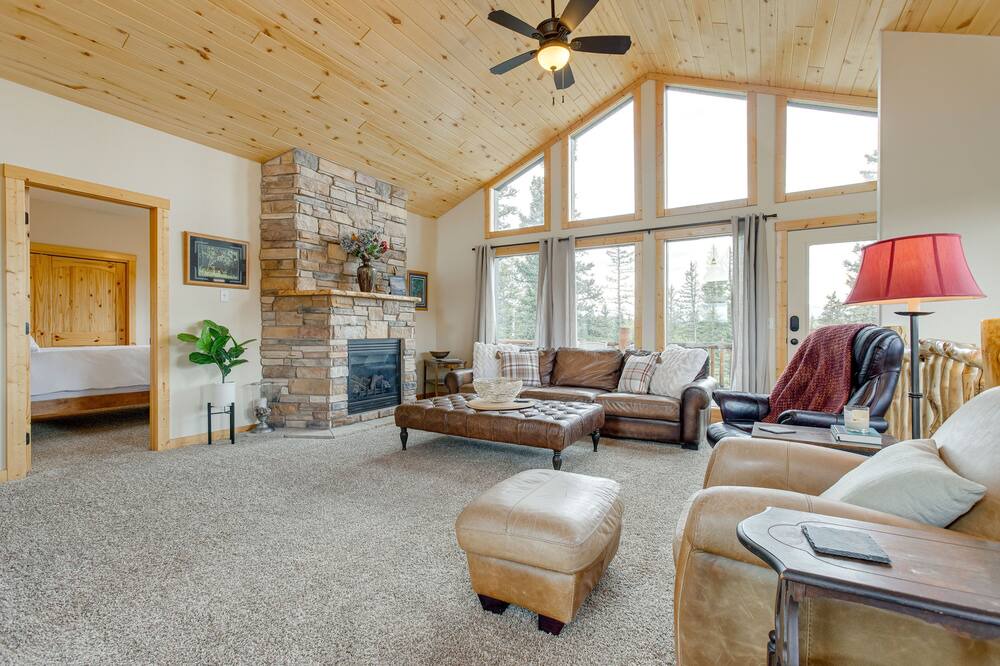 Photo of Livingroom in Indian Mountain