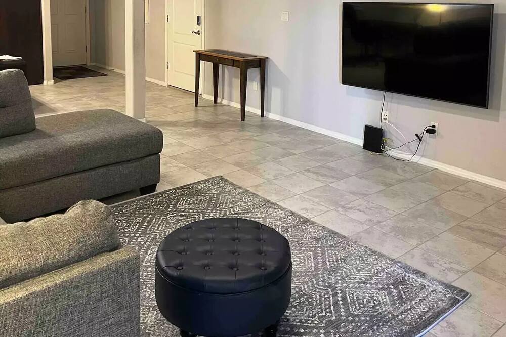 Photo of Livingroom in Paradise Hills Civic