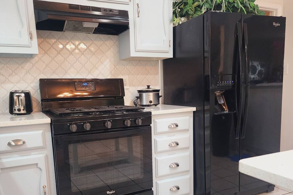 Photo of Kitchen in Paradise Hills Civic