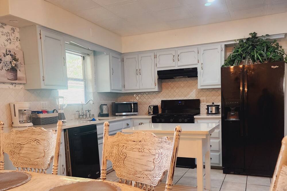 Photo of Kitchen in Paradise Hills Civic
