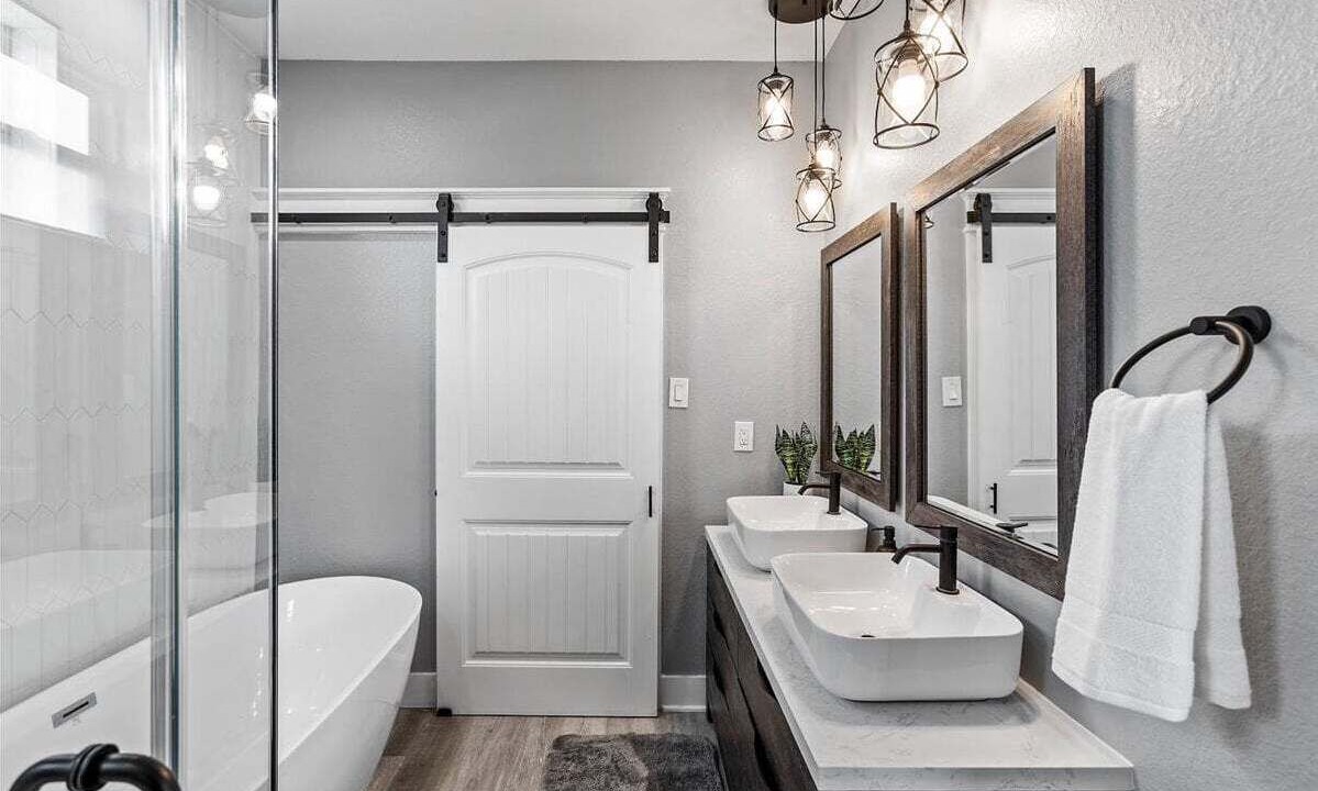 Photo of Bathroom in Indian Beach