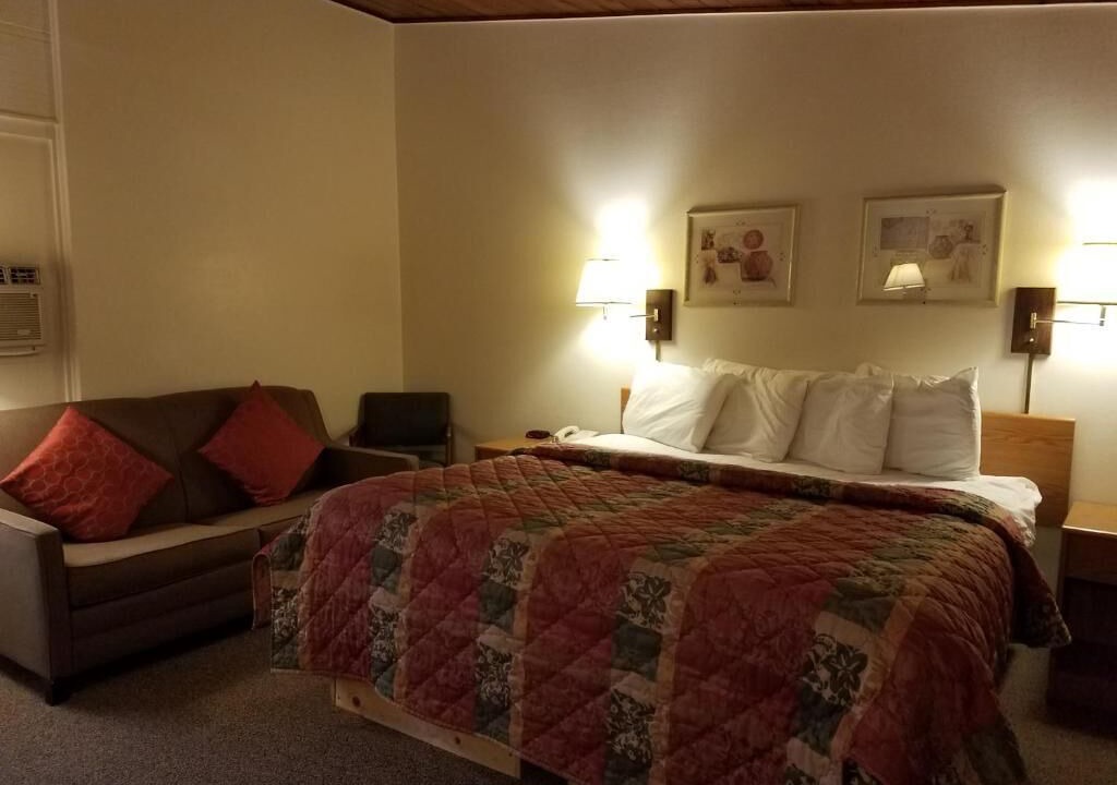 Photo of Bedroom in Raton