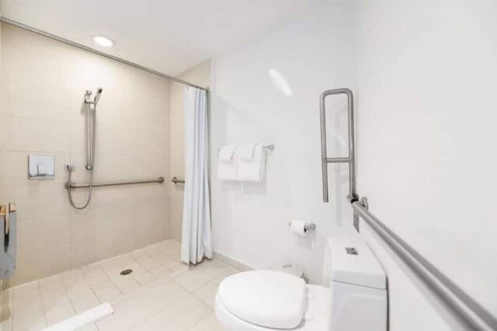 Photo of Bathroom in Hallandale Beach