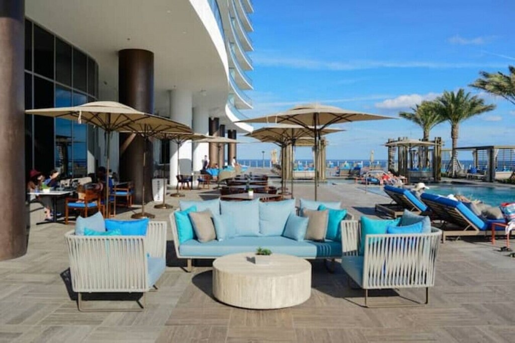 Photo of Outdoor in Hallandale Beach