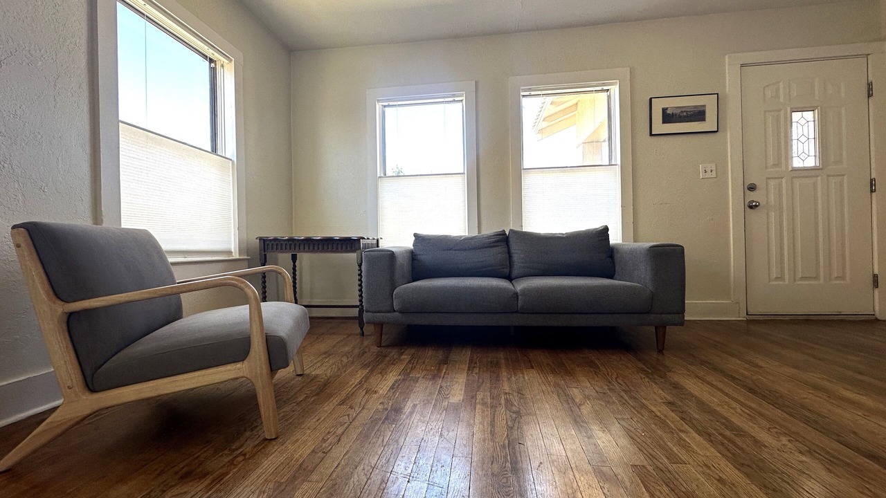 Photo of Livingroom in Truth or Consequences