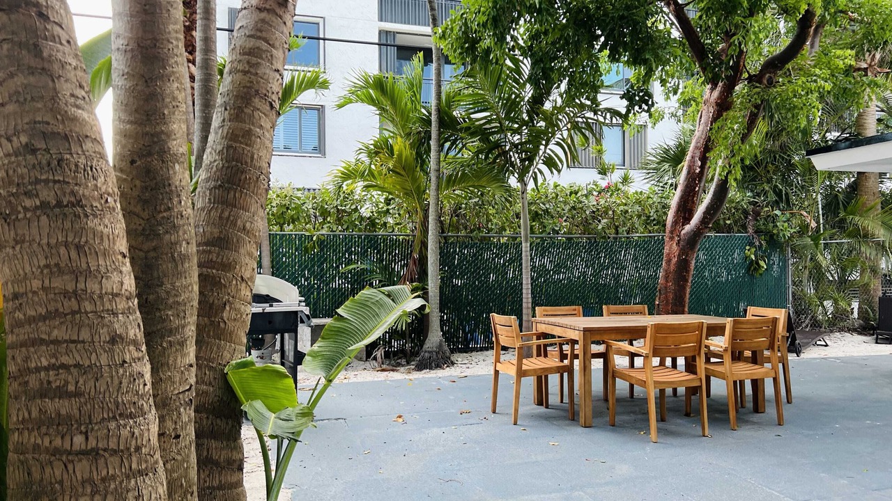 Photo of Outdoor in Lauderdale Beach