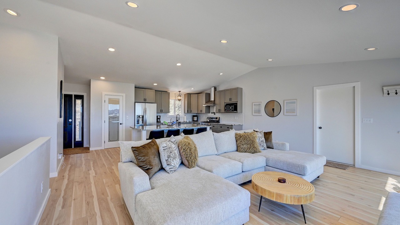 Photo of Livingroom in Bailey