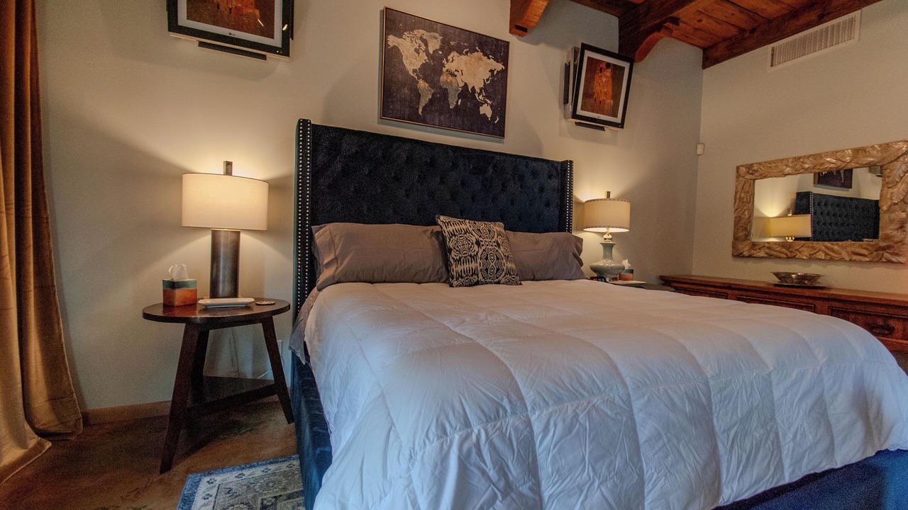Photo of Bedroom in Los Ranchos de Albuquerque