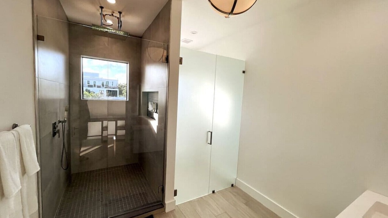 Photo of Bathroom in Victoria Park
