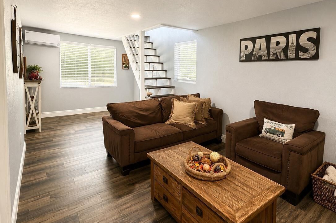 Photo of Livingroom in Lutz