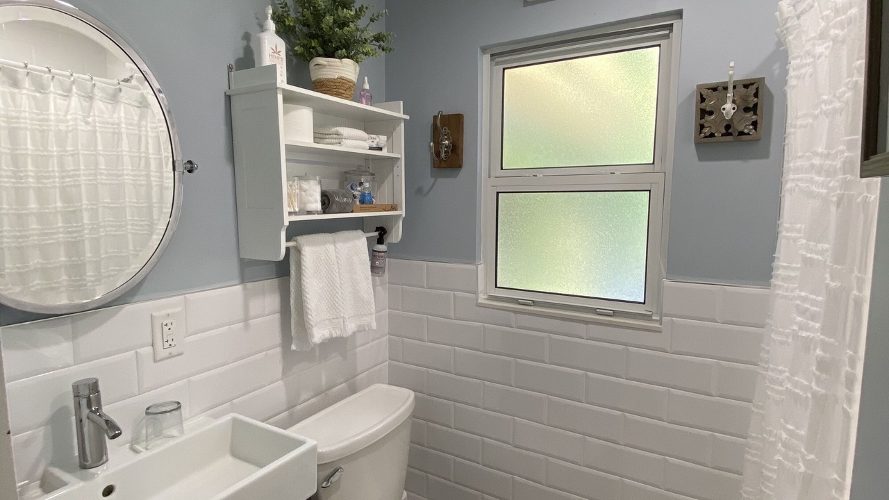 Photo of Bathroom in Victoria Park