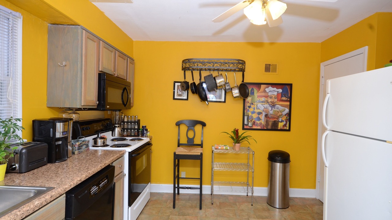 Photo of Kitchen in Midtown - Westport