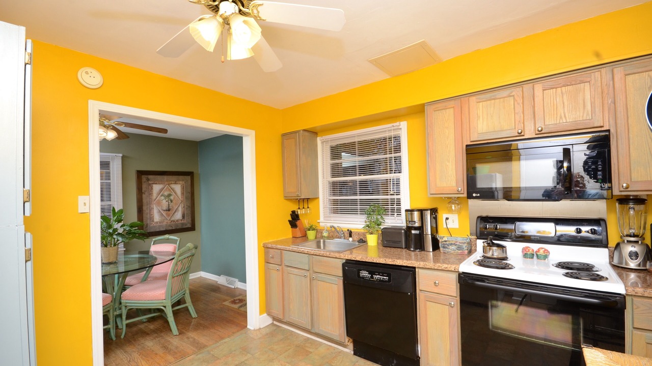 Photo of Kitchen in Midtown - Westport