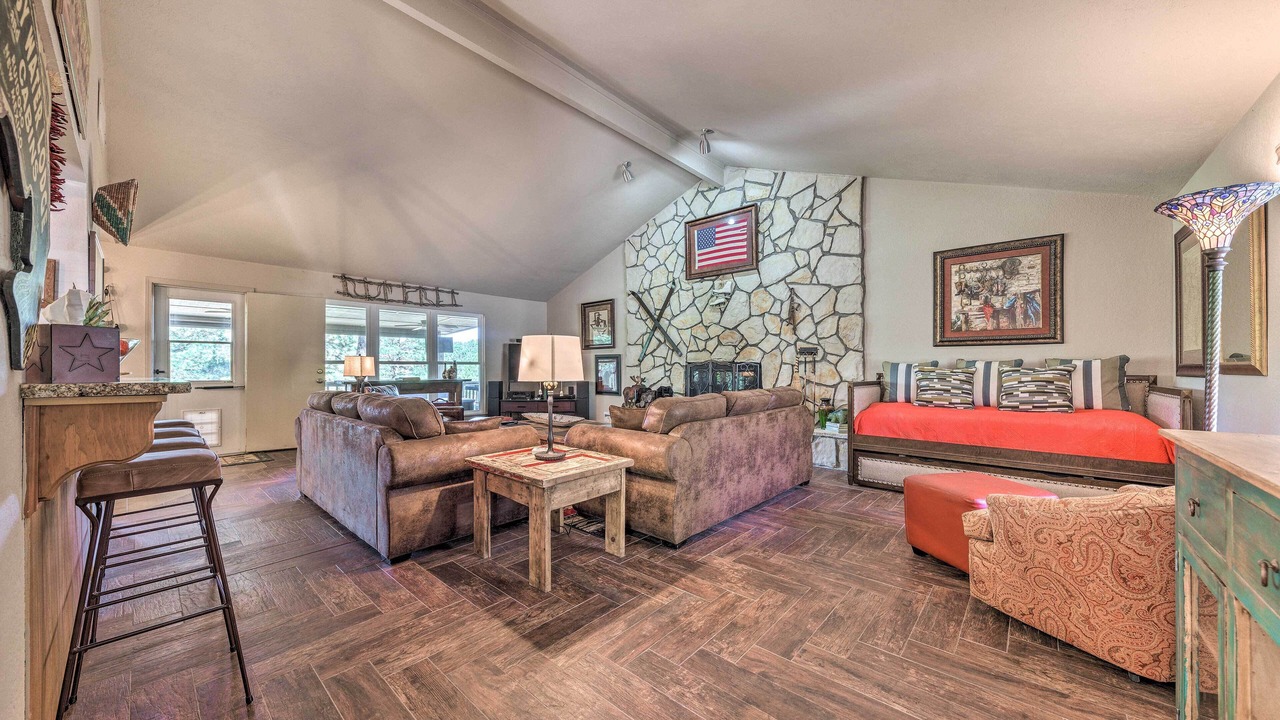 Photo of Livingroom in Ruidoso