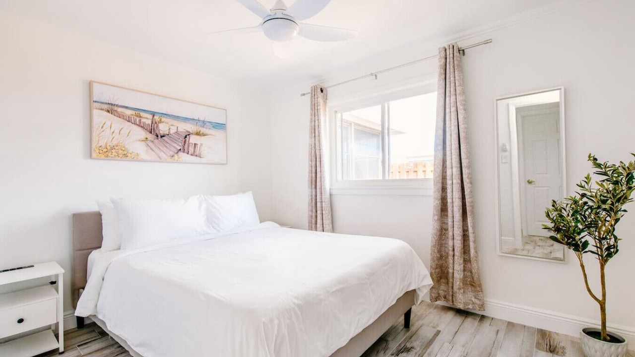 Photo of Bedroom in Naples Park
