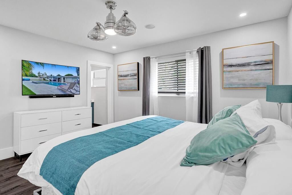 Photo of Bedroom in Deerfield Beach