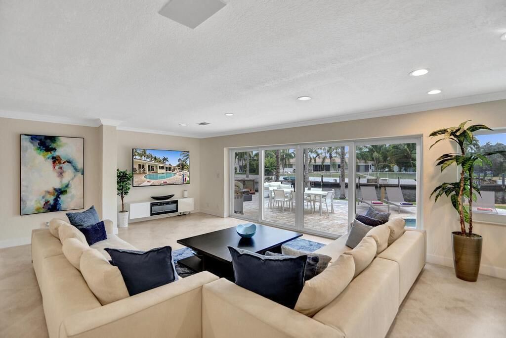 Photo of Livingroom in Deerfield Beach