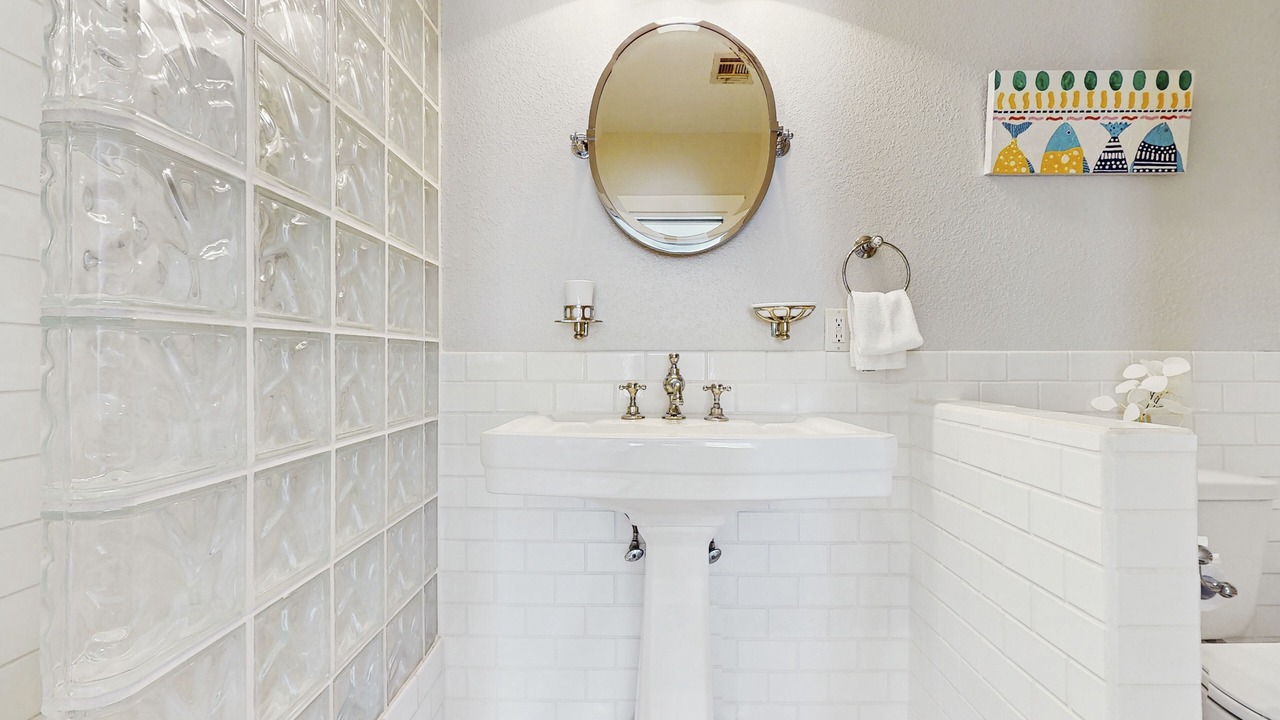 Photo of Bathroom in Key Allegro