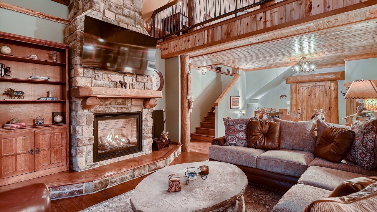 Photo of Livingroom in Fairplay