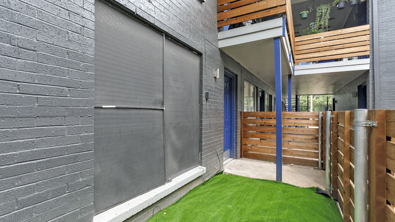 Photo of Outdoor in Central Arlington