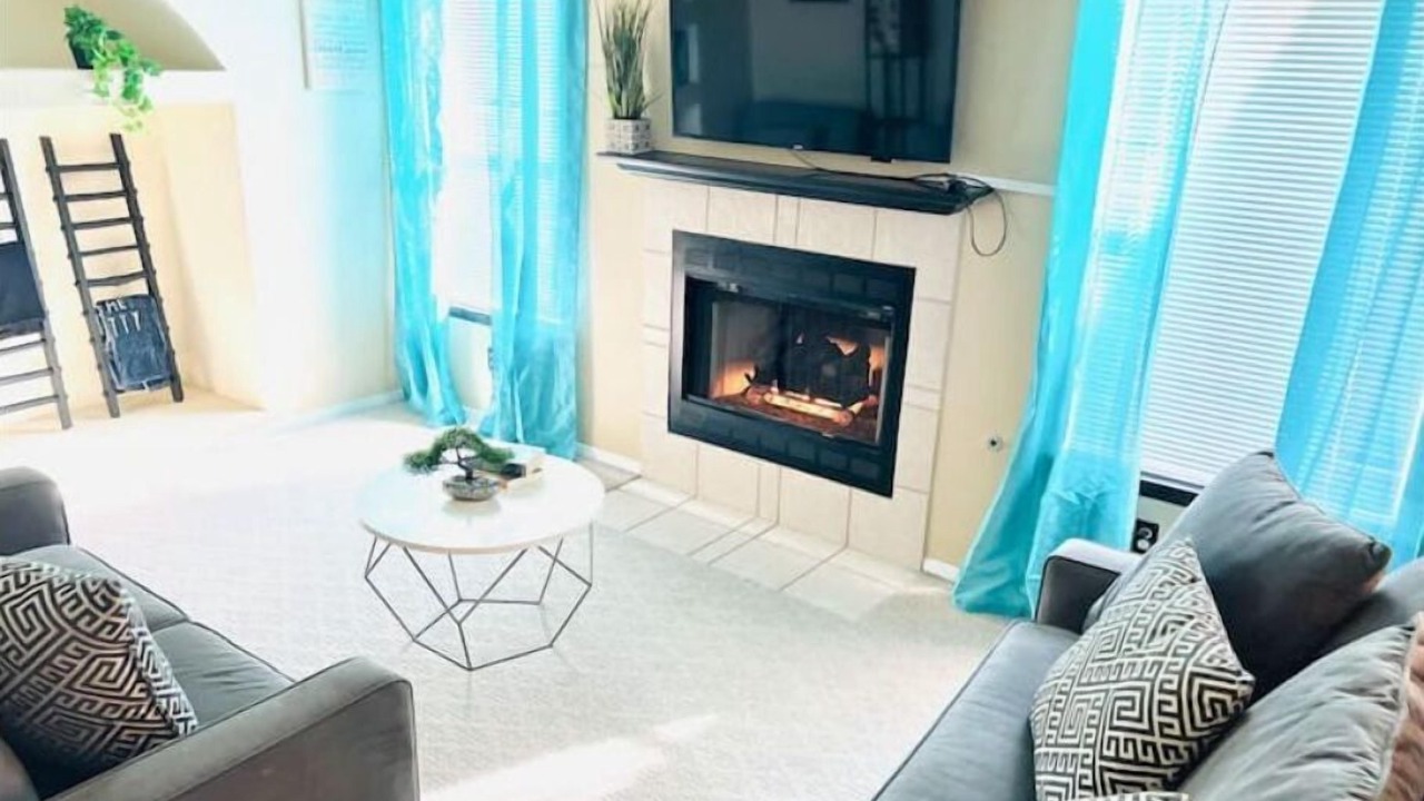 Photo of Livingroom in Biggs Field