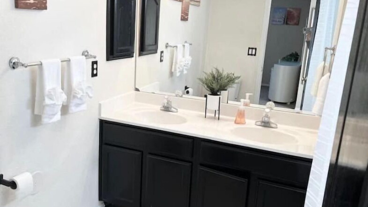 Photo of Bathroom in Biggs Field