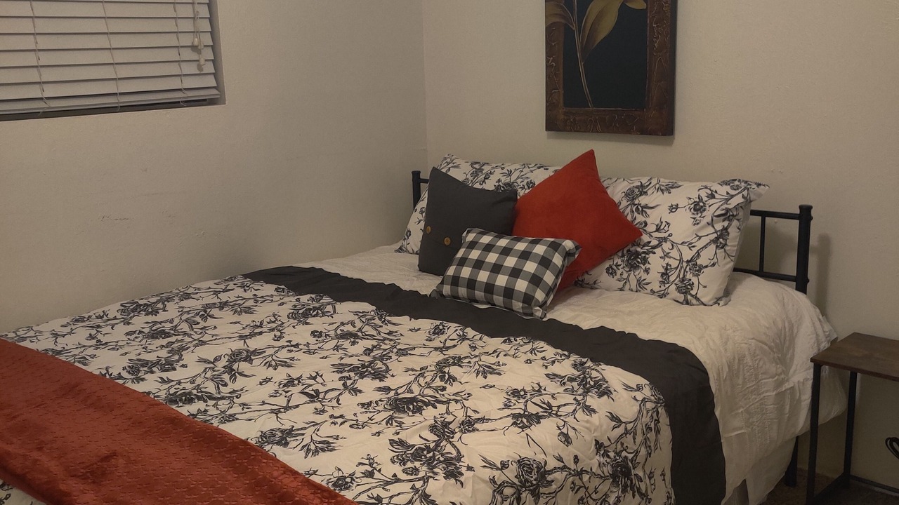 Photo of Bedroom in Sandia Ridge