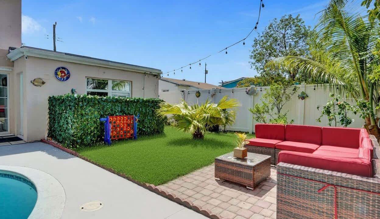 Photo of Patio Balcony in Hallandale Beach
