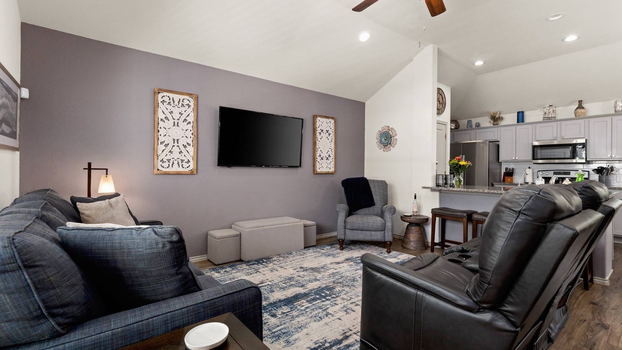 Photo of Bedroom in Canyon Lake