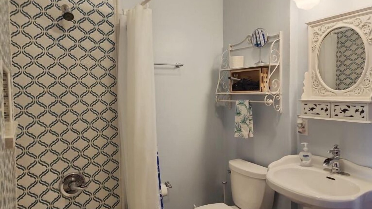 Photo of Bathroom in Galveston