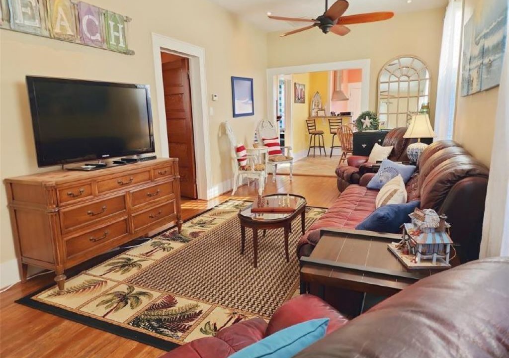 Photo of Livingroom in Galveston