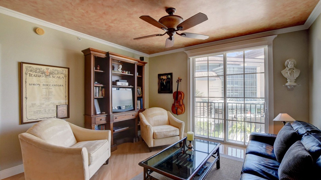 Photo of Livingroom in Grandview Heights