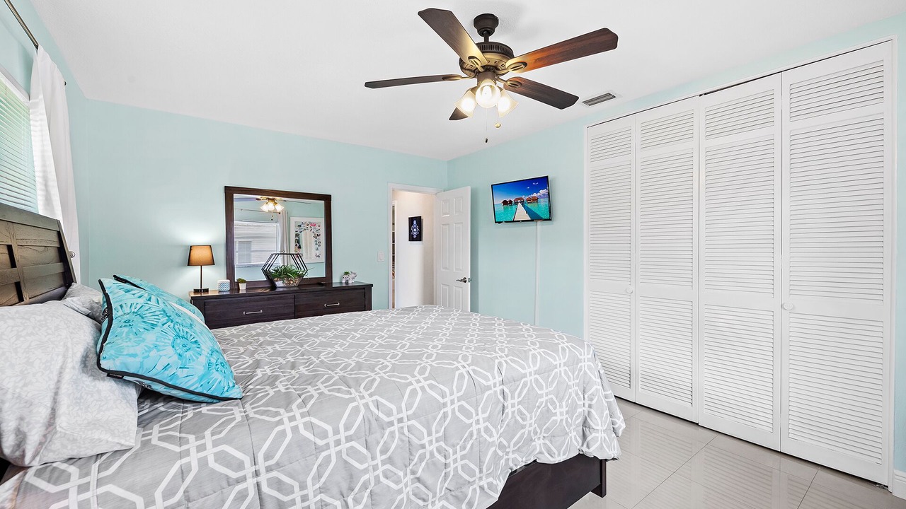 Photo of Bedroom in Santa Barbara Estates