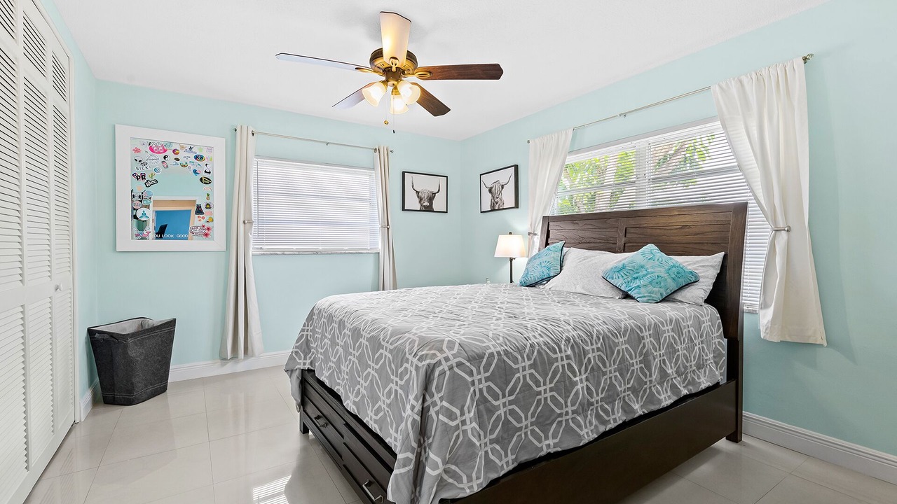 Photo of Bedroom in Santa Barbara Estates
