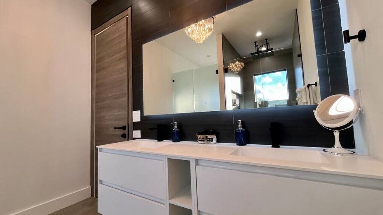 Photo of Bathroom in Victoria Park