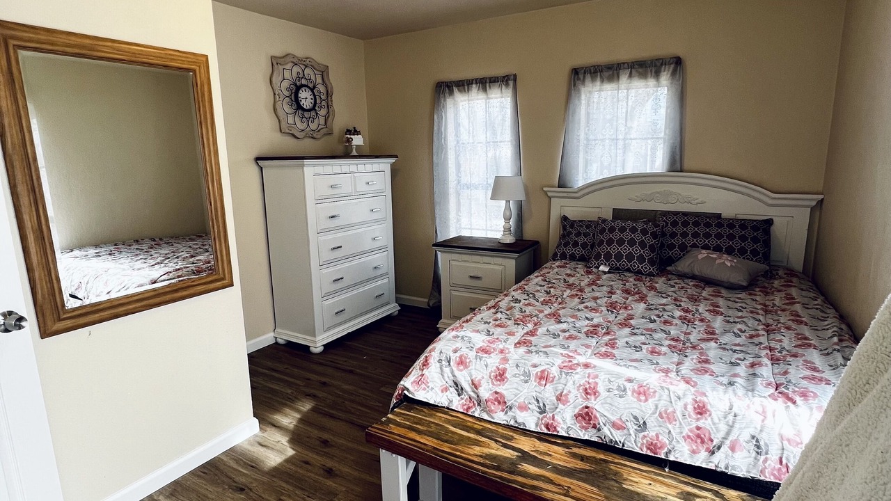 Photo of Bedroom in Midland