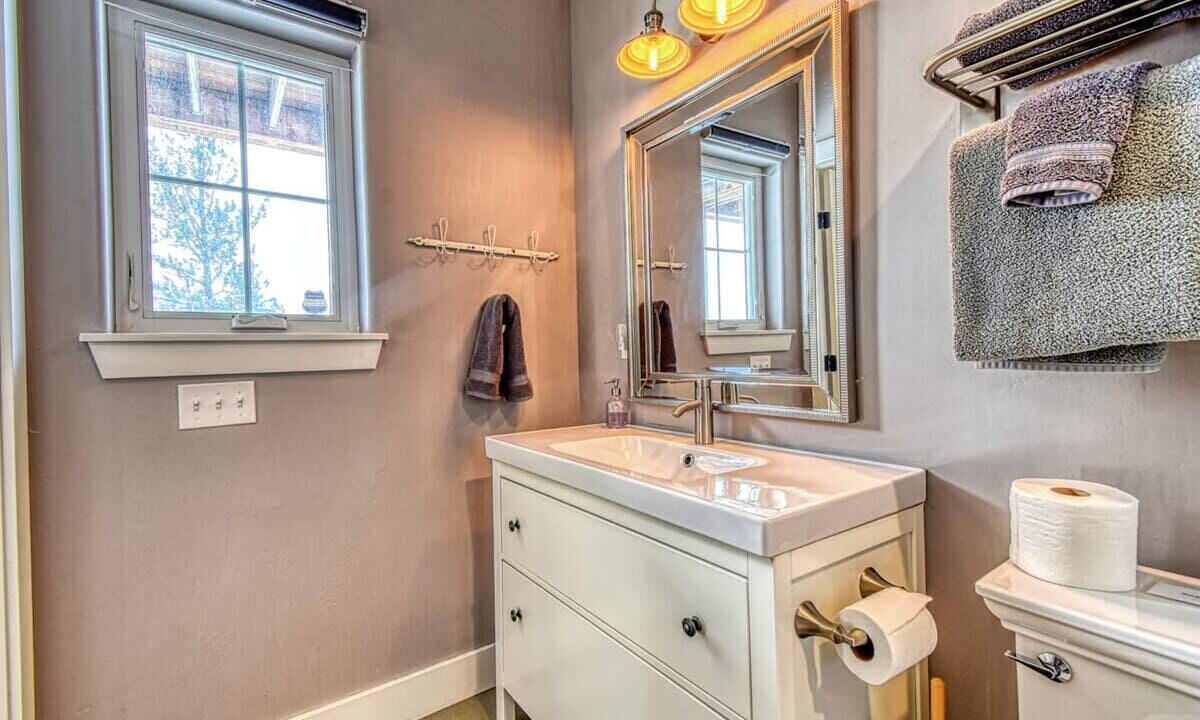 Photo of Bathroom in Twin Lakes