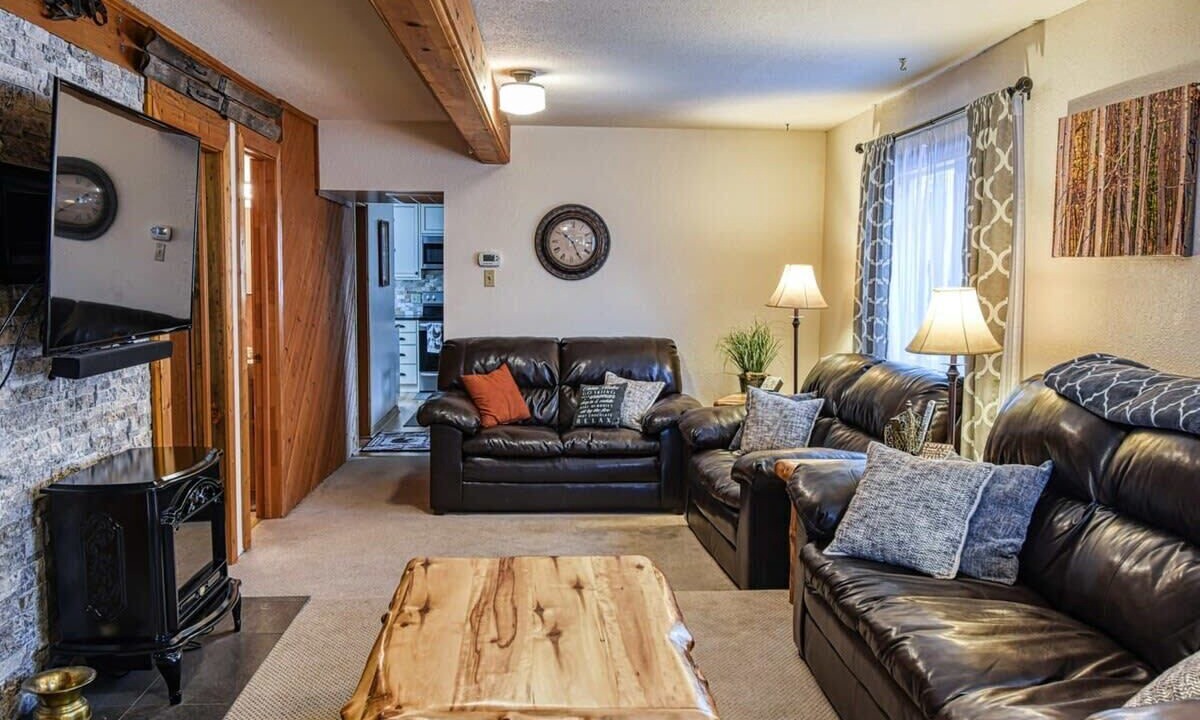 Photo of Livingroom in Leadville