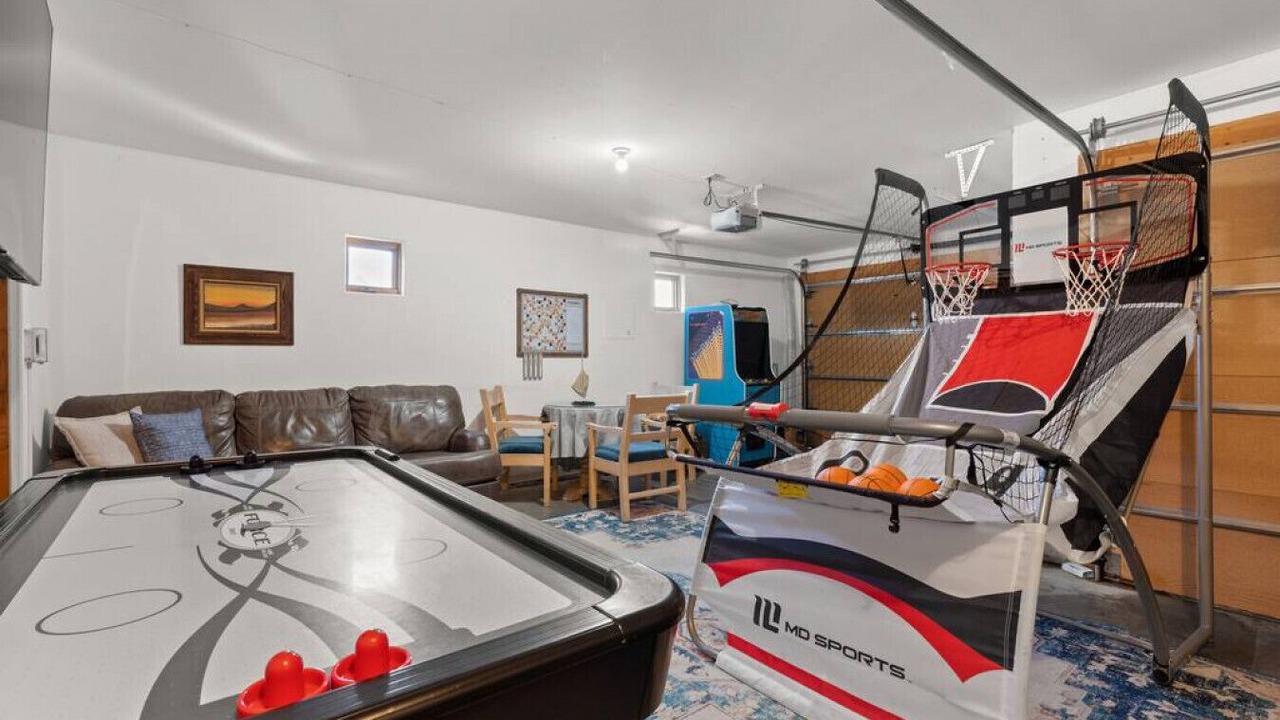 Photo of Bedroom in North Hills