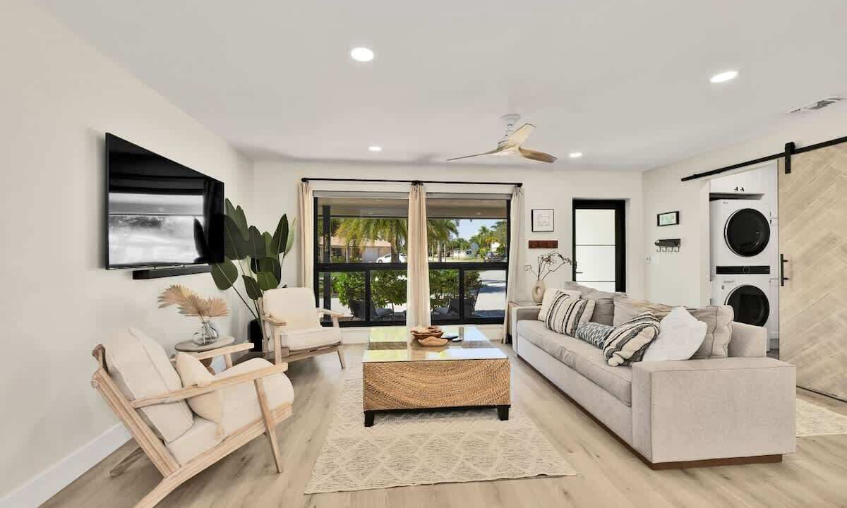 Photo of Bedroom in Deerfield Beach