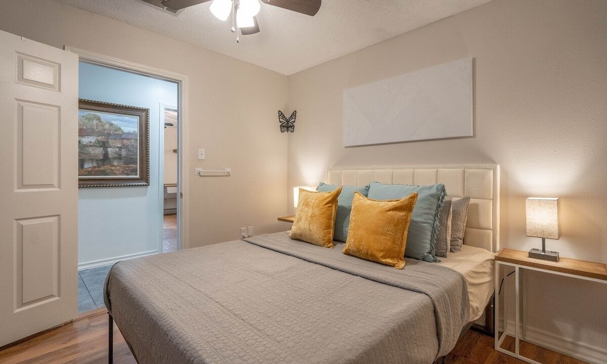 Photo of Bedroom in Midland